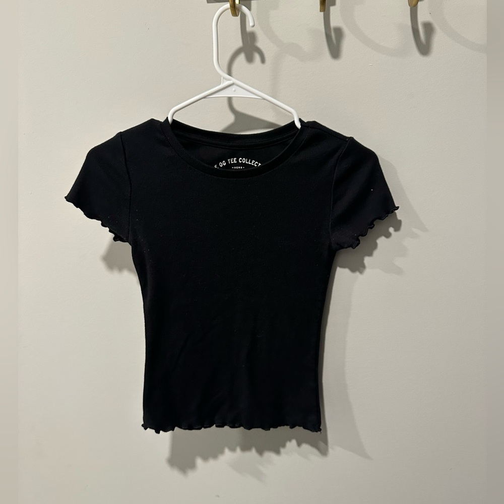 Aeropostale Black Shrunken Tee